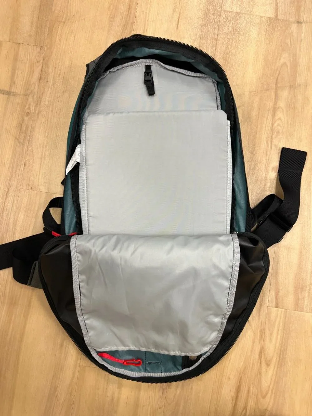 Osprey Heritage Simplex 20L hiking camping backpack retro gorpcore